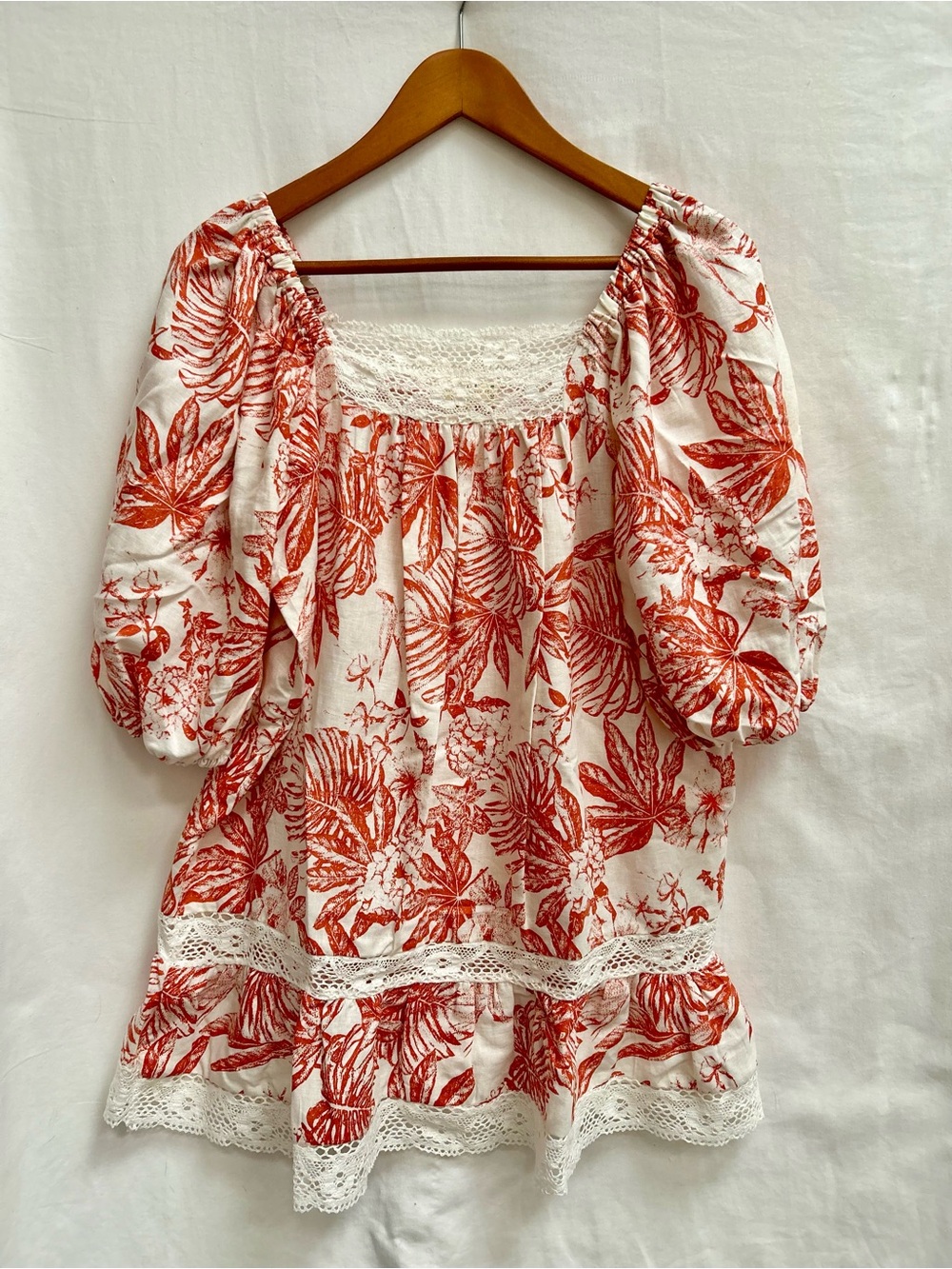 NICOLE MILLER ARTELIER PEASANT BOHO TOP, SIZE SMALL, TERRA COTTA COLOR LEAVES